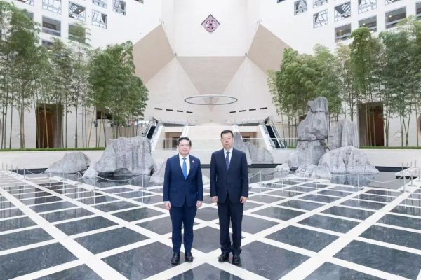 信德 葛海蛟会见文莱首相府部长兼财经主管部长刘光明